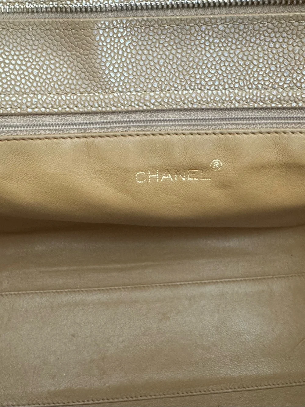 CHANEL authentic quilted